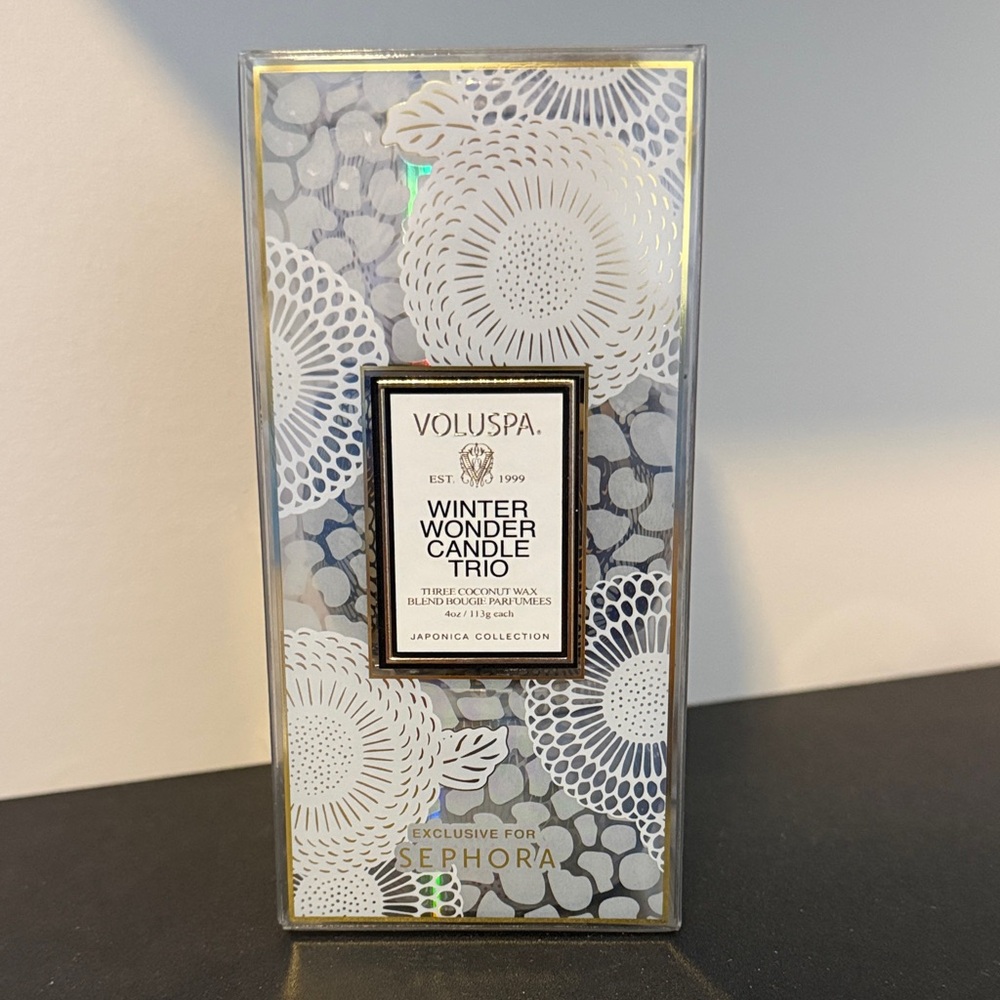 Voluspa Winter Wonder Candle Set with Elegant White and Gold Design